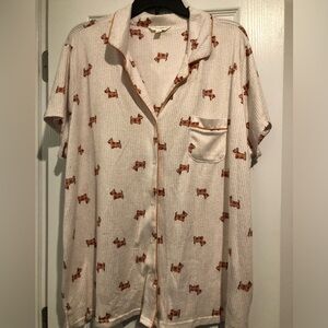 MAKE OFFER! Cuddle Up With This! Laura Ashley Cream & Plaid Dog Print Pajama Top
